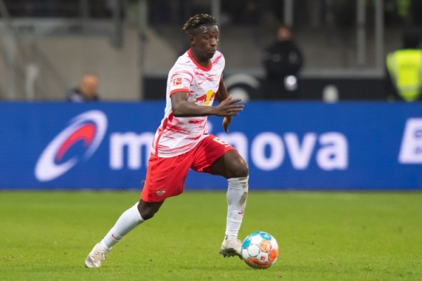 意媒：莱比锡中场海达拉被推荐给尤文，正在评估&合同明夏到期